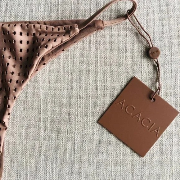 Acacia Fins Bottom (size M) NWT - Picture 2 of 6